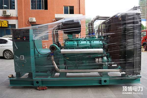 柴油發(fā)電機(jī)組 柴油發(fā)電機(jī)組