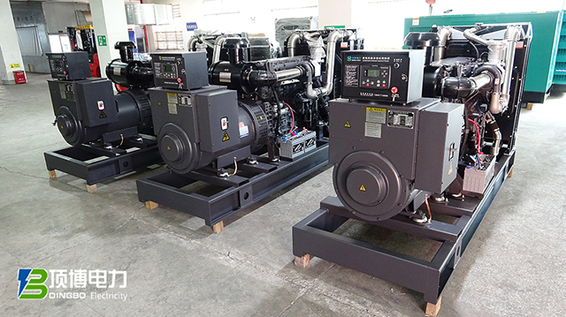 高效、穩(wěn)定、可靠：頂博柴油發(fā)電機(jī)組在夏季工業(yè)生產(chǎn)中的優(yōu)勢(shì)